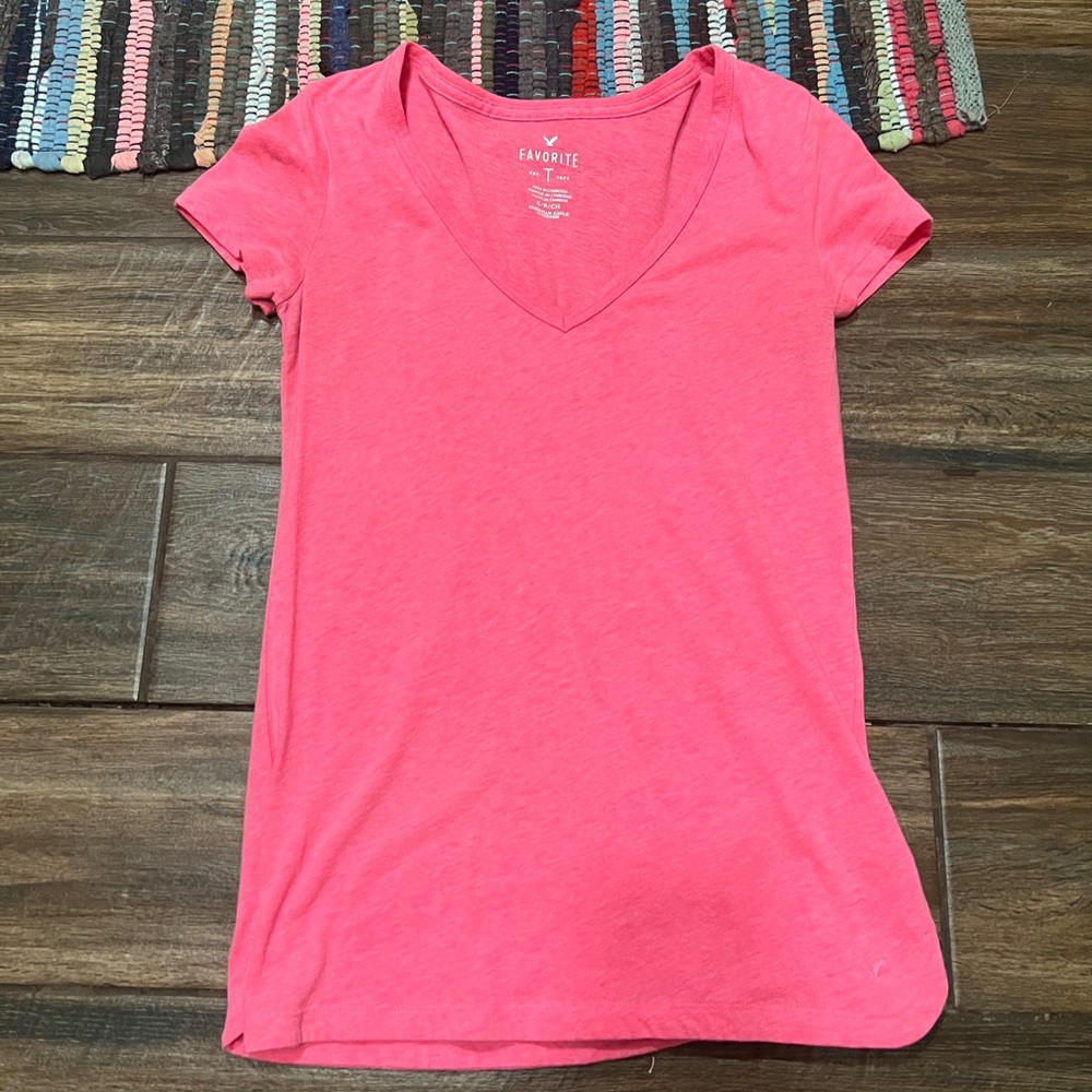 Women’s size S, American Eagle v-neck shirt